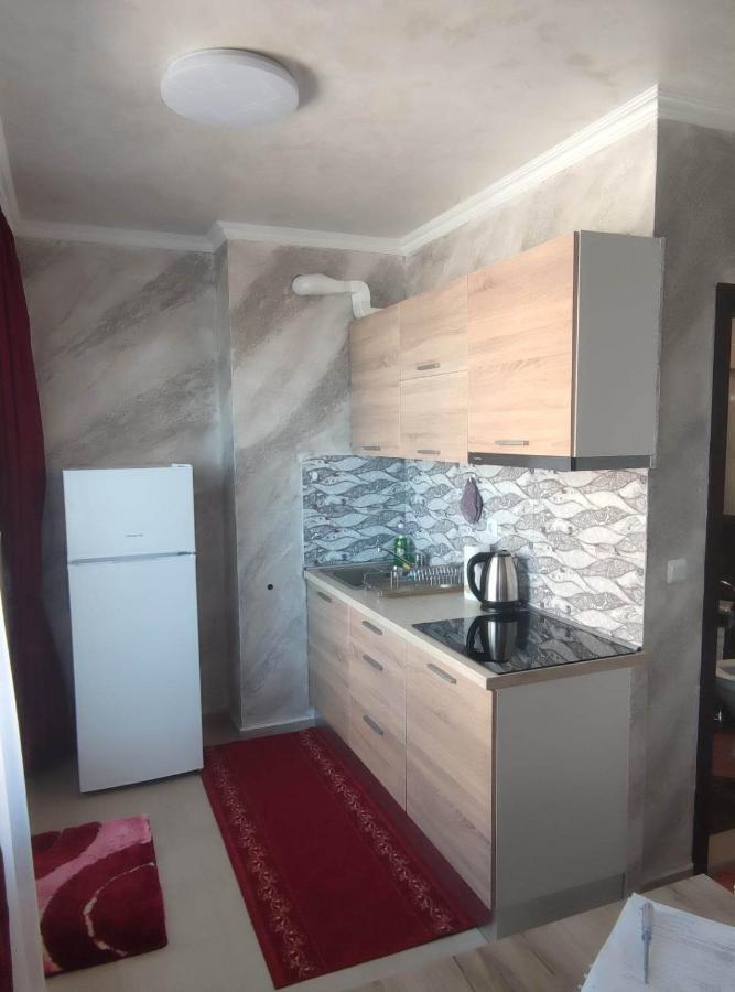 Apartament Piero Pomorie Esterno foto