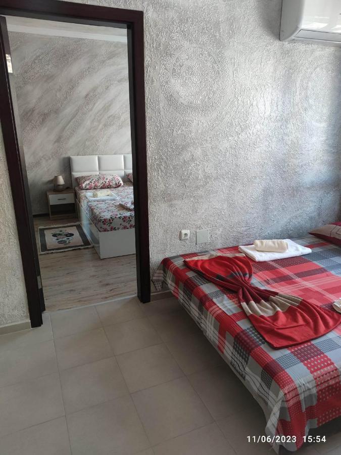 Apartament Piero Pomorie Esterno foto